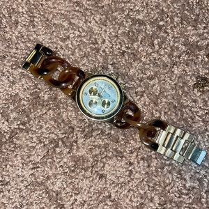 Michael kors tortoise chain watch